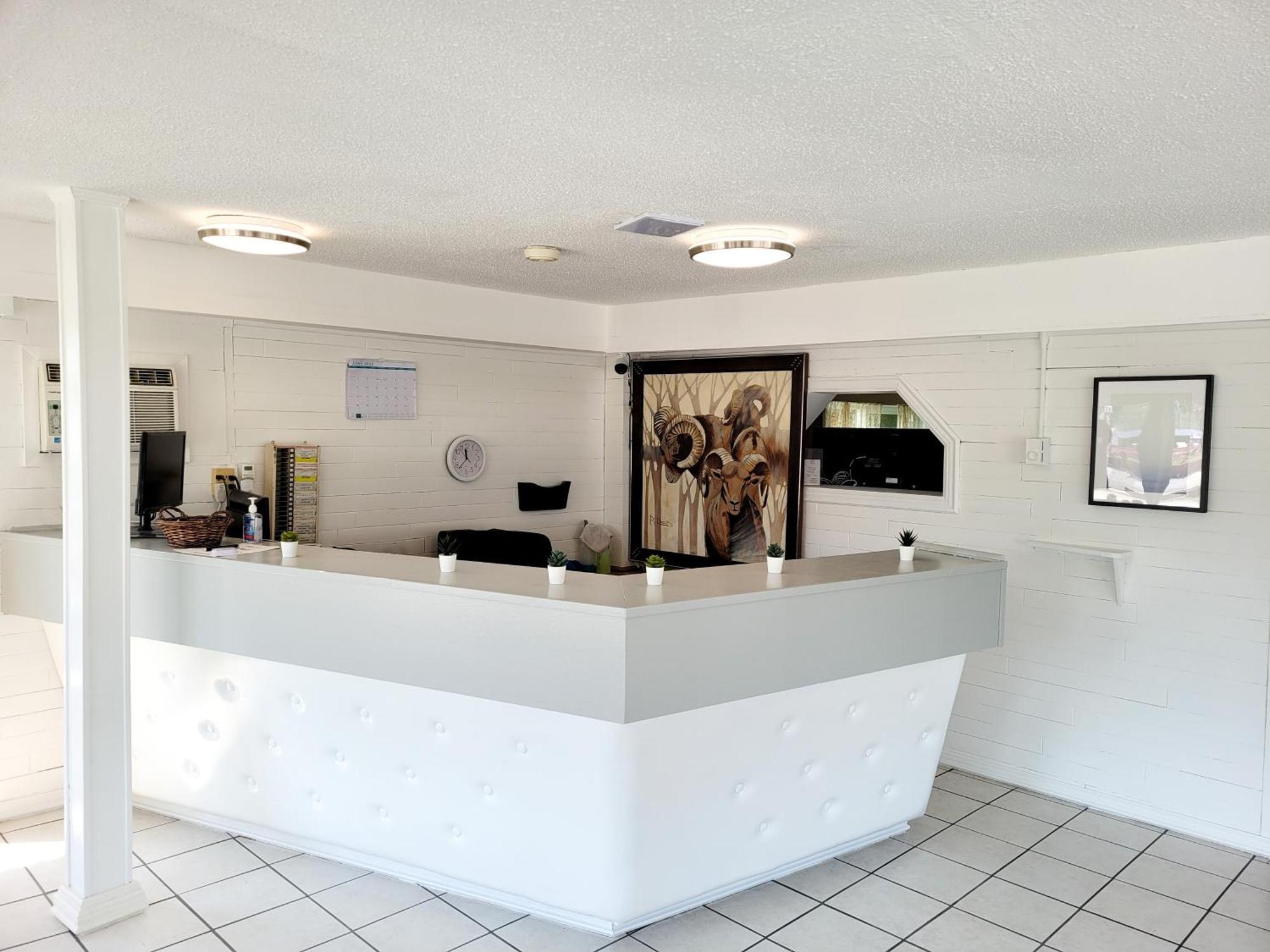 The Villager Inn Princeton Motel 외부 사진