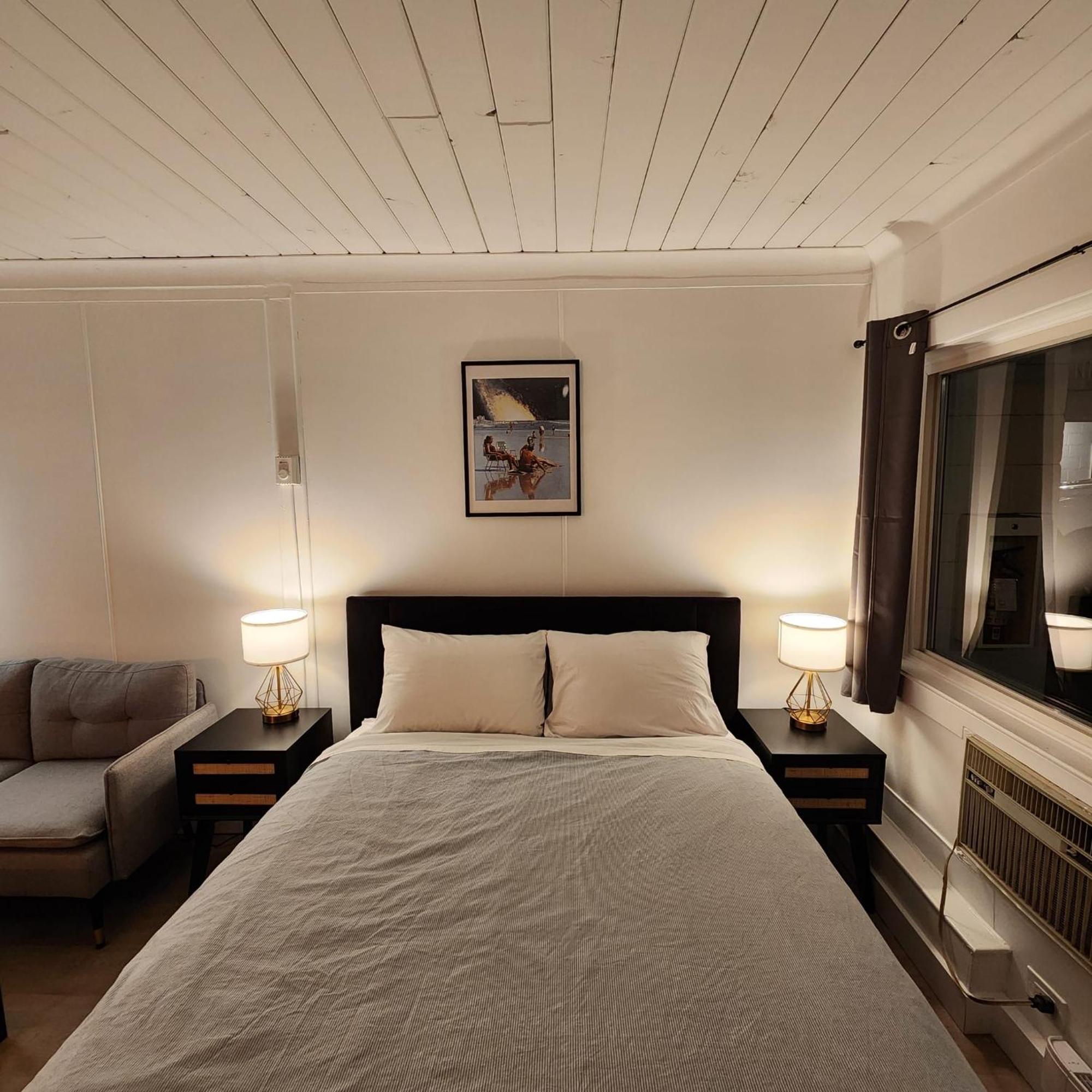The Villager Inn Princeton Motel 외부 사진